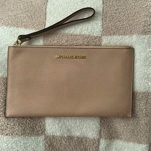 ** SOLD Michael Kors Wristlet
